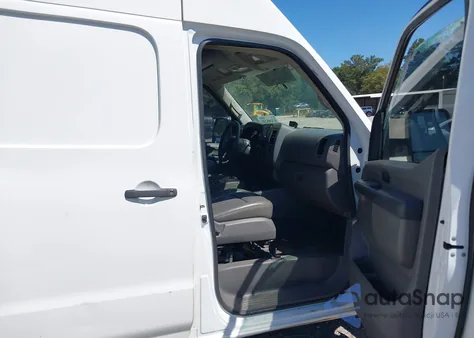 2018 Nissan Nv Cargo Nv2500 Hd S V6 z USA, uszkodzony, nr VIN 1N6BF0LY2JN811258